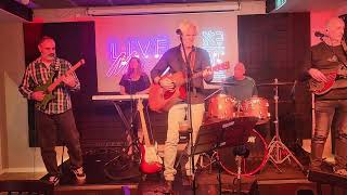 Man On the Moon Cover by the Nu Band screenshot 3