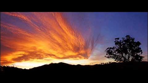Quran Surah 104 Al-Humazah سورة الهمزة (The Slanderer) English Audio Translation