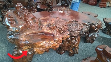 Lạ: Cận cảnh bộ bàn ghế "gỗ nu" được rao bán hơn 1 tỷ đồng tại Hà Nội!