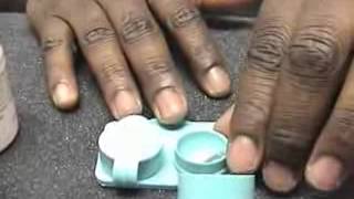 Contact Lenses How to Put Contacts in a Lens Case screenshot 1