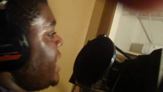 HD in the studio oh shit dats him