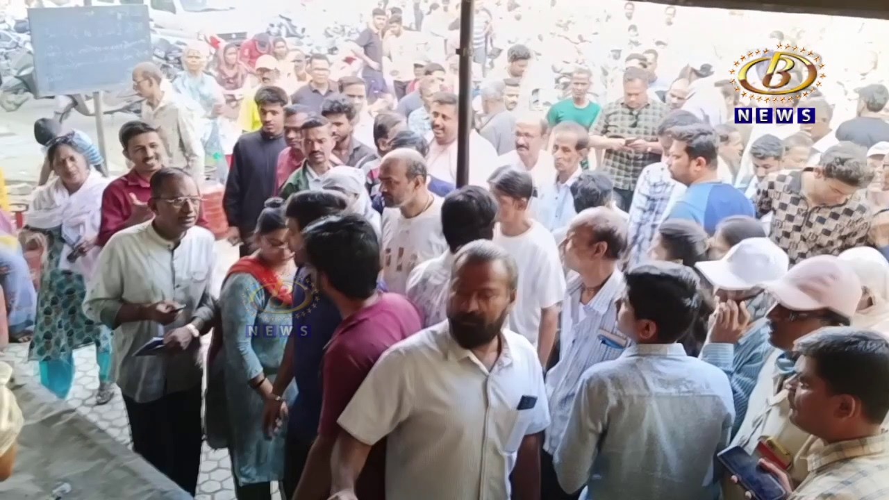 टंचाईच्या भीतीनं नागरिकांची विविध गॅस एजन्सीसमोर गर्दी