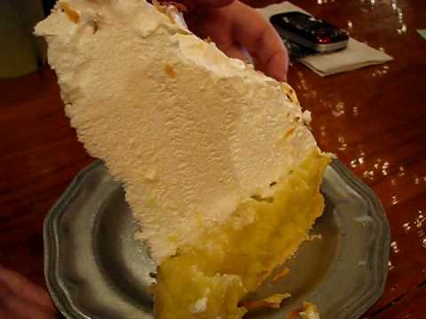 coconut meringue pie at patti 39 s 1880 39 s settlement pattis 1880s settlement christmas lights