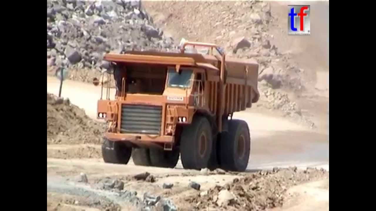 Caterpillar 773B Water Cart / Sprengwagen, Entr. Deschiron, Combronde, France, 2004.