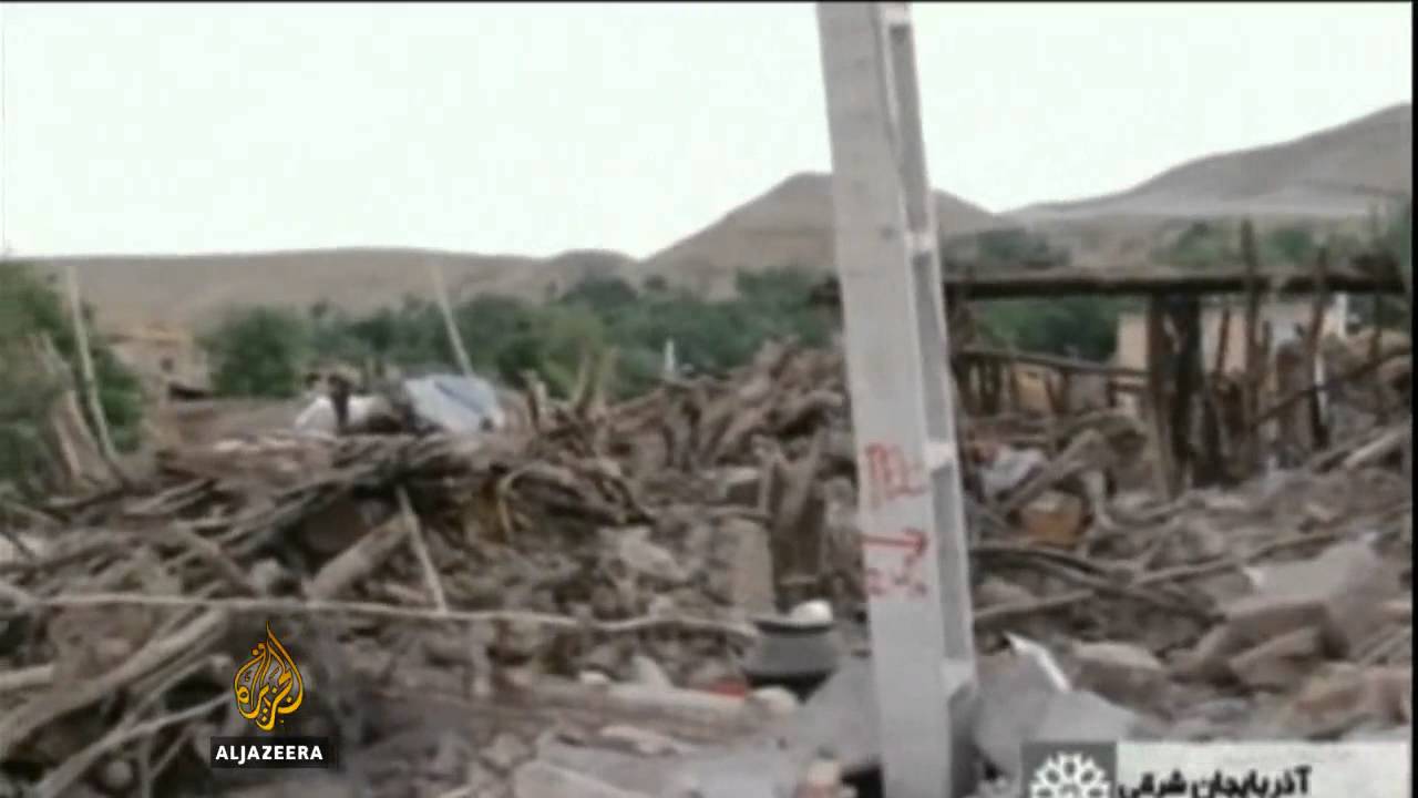 مقتل العديد من الأشخاص في زلزال إيران - قناة الجزيرة البلقان