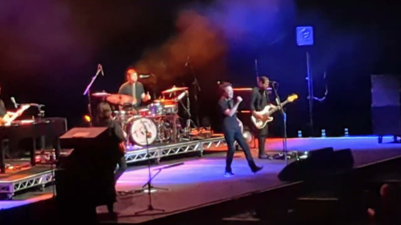 # TRAIN - Save Me San Francisco tour 2025 - Melbourne - Parachute live - Great vocal harmony