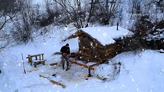 I'm building a simple log cabin, Winter, overnight at the stove. by Simple Life 97,635 views 3 months ago 28 minutes