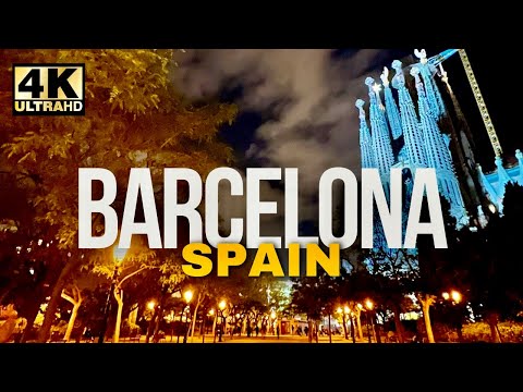 Barcelona Walking Tour After Dark 🇪🇸 La Sagrada Familia [4K] thumbnail