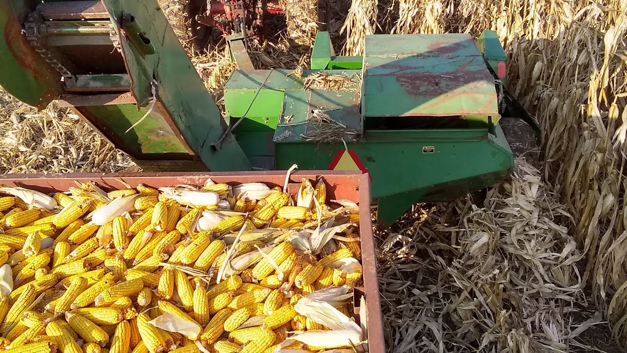 Rebuild of JD 300 Corn Picker Husking Bed