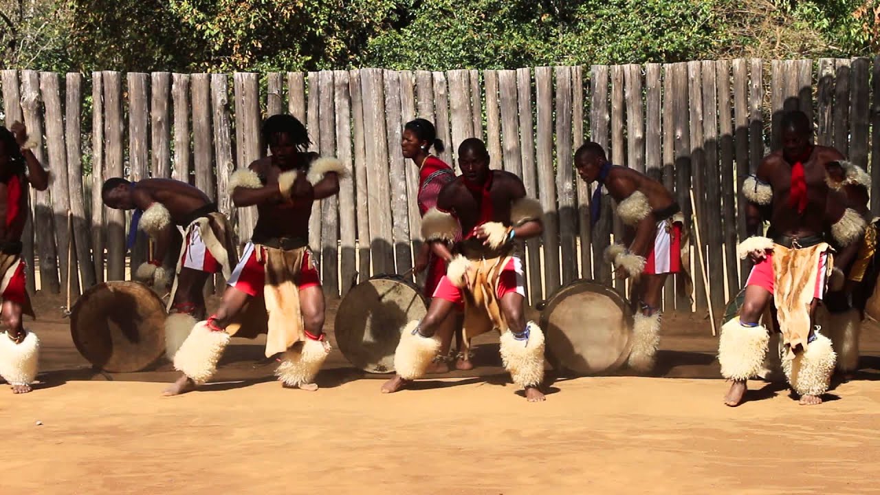 AfriQuest : Swazi warriors dancing