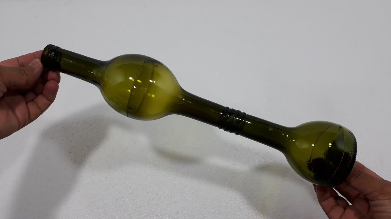 VEJA O QUE EU FIZ COM GARGALOS DE GARRAFAS DE VIDROS CORTADAS. Como Fazer Vaso Decorativo.