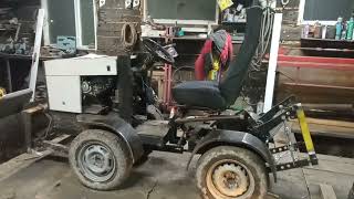 видео: минитрактор переломка. задняя навеска и ручной механизм подъëма картинка: минитрактор переломка. задняя навеска и ручной механизм подъëма