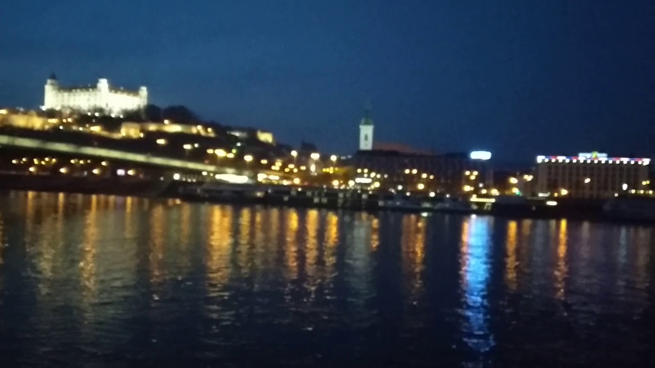 Xiaomi Mi A2 Lite rear camera Full HD video sample at night