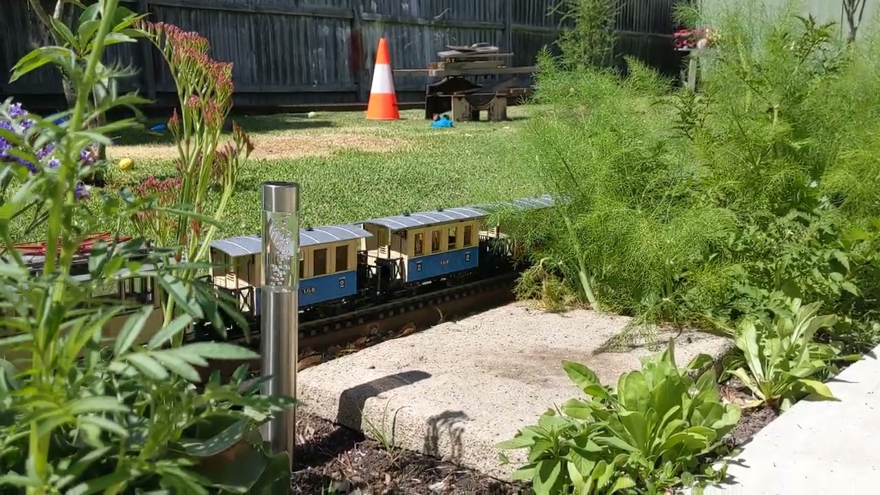 Christmas eve garden trains 2025