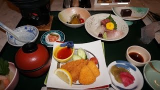 旅館の晩ごはん　Dinner of Japanese-style hotel