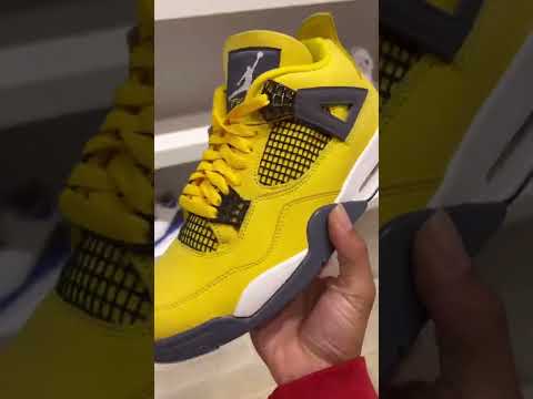 I let Kris pick out my shoes at Courtside Kicks.. *Worst idea*