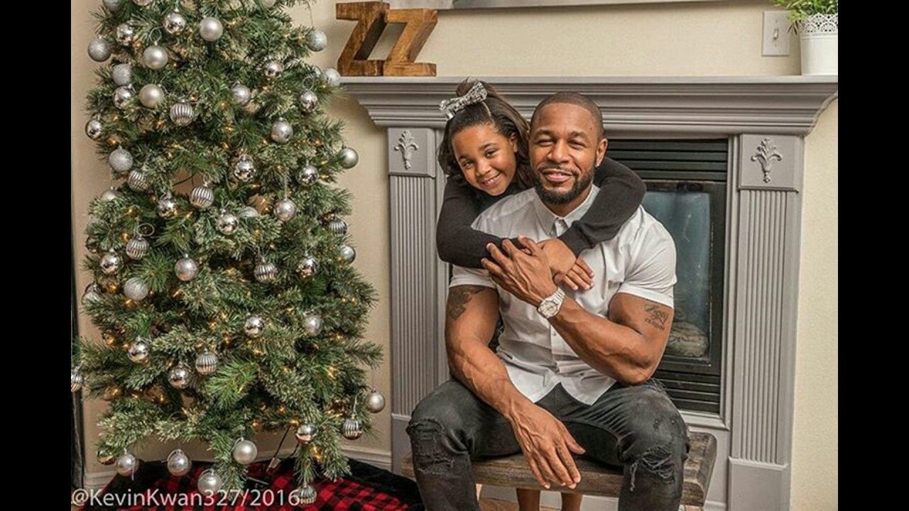 the real tank shows us his family and gives us some christmas songs real christmas songs