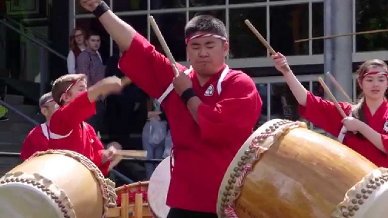 CityStream: Taiko Drumming - YouTube