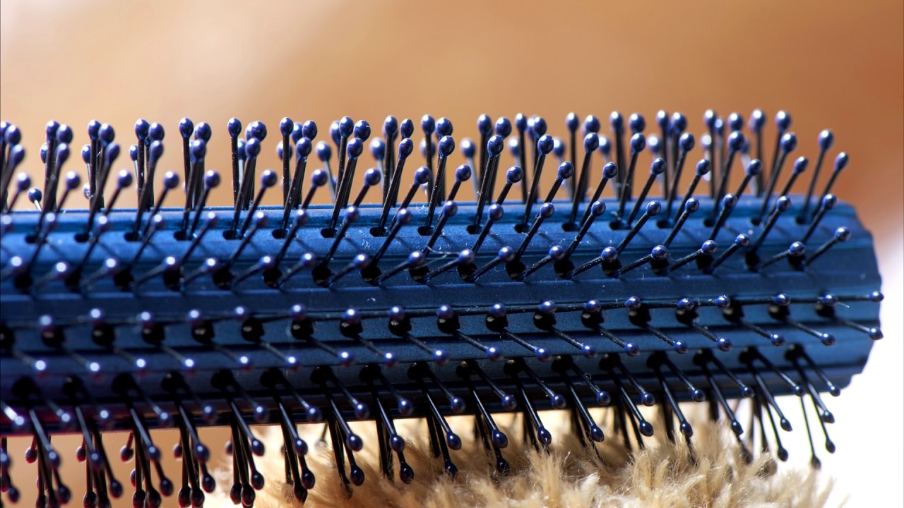 (3D binaural recording) ASMR Nails gently running through the tips of the bristles