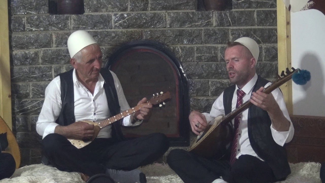 KENGA QE PO   QMEND TE GJITH // JETON FETIU KENG PER REQAKUN