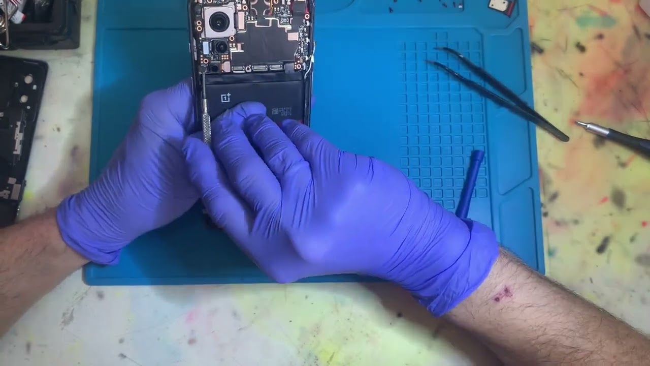 OnePlus Nord 2 5G screen and back glass replacement - YouTube