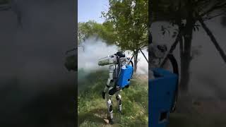 Unitree G1 humanoid robot firefighter
Unitree G1 humanoid robot firefighter Unitree G1 humanoid robot firefighter