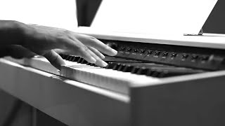 Michael Ortega -“Infinity” (Emotional Piano) chords