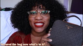 What's In My Bag: MK Jet Set Medium Logo Crossbody