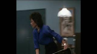 Hunter S02E09 - Scene 2