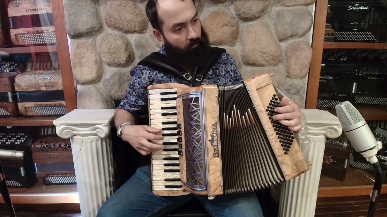 NEW Olive Ash Beltuna Alpstar III Helikon Piano Accordion MMM 34 72