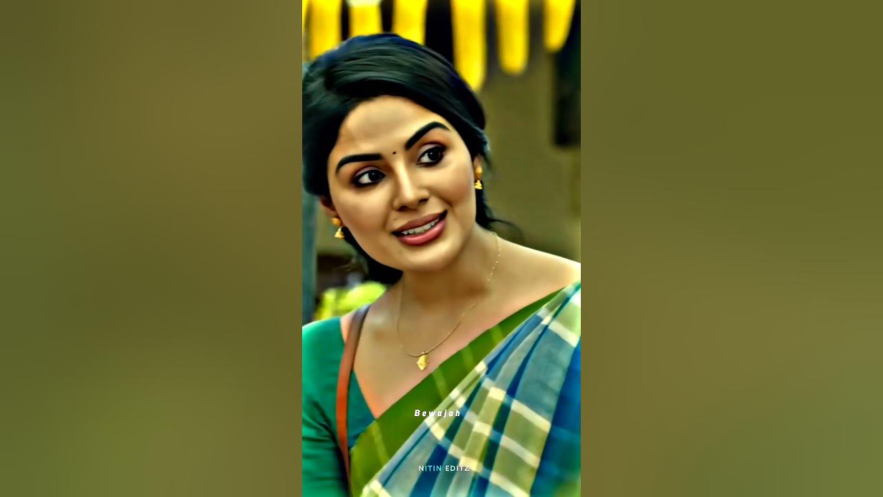 aankhein-meri-har-jagah-kese-hua-whatsapp-status