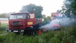 Odpalanie dinozaura. Star 1142 - old rusty truck start engine