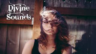 Gryffin - Tie Me Down (with Elley Duhé)