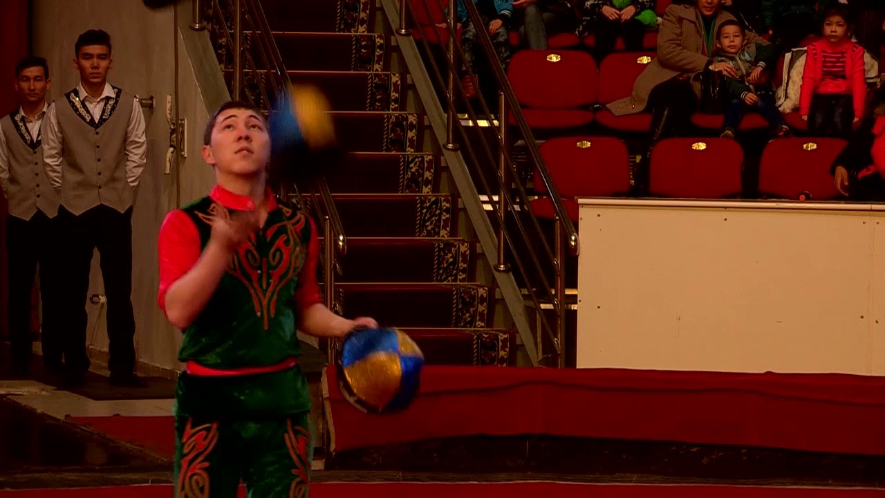 5-летний юбилей отметил «Онтустик цирк»