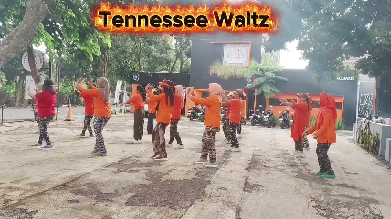 Tennessee Waltz / Line dance/ Choreo by Bobby Chong (CAN) - Mat 2025/ Demo by LD Ceria