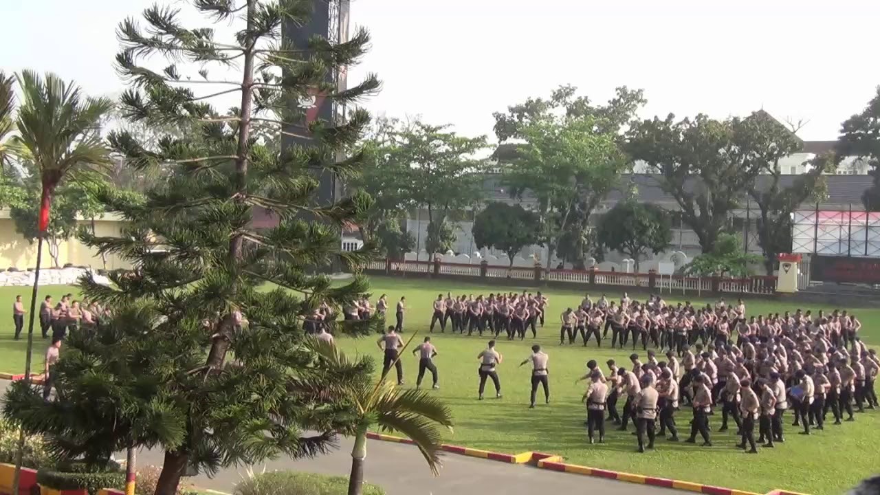 YEL YEL SAT BRIMOB SUMUT 2018