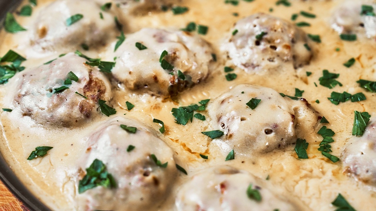 Delicious Creamy Meatballs I Whip Up Weekly! 😋 Always a Perfect Result! Delicious Creamy Meatballs I Whip Up Weekly! 😋 Always a Perfect Result!