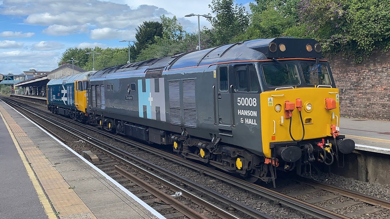 Hanson & Hall 50008 & 50021 Light Engine @ Winchester (UK) - YouTube