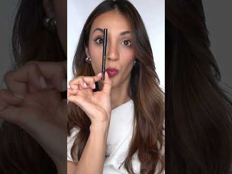 ¿Buscando el lápiz marrón perfecto!? #makeup #shorts #eyeliner #makeupartist