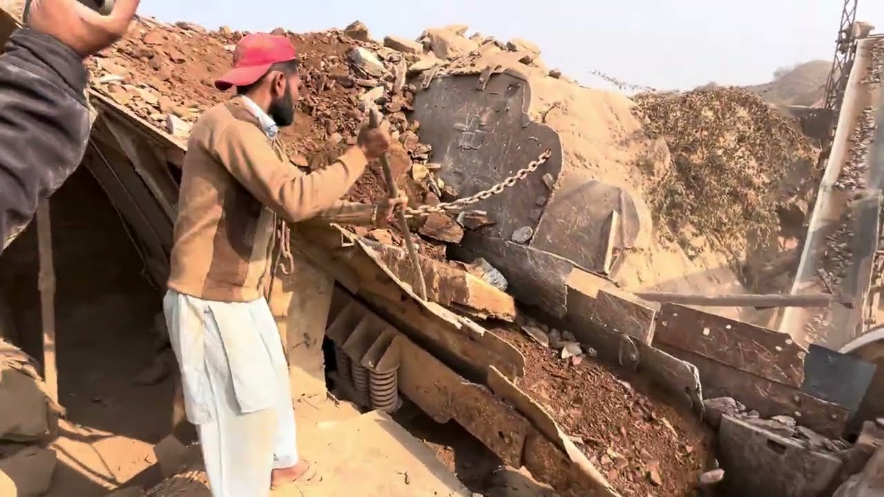 PLAYING With Giant Rocks.ASMR Rock Quarry CRUSHING Oprations primary jaw Crusher in action
