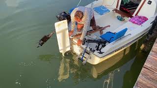 Siren 17 - Unifoil Kick-Up Rudder Demonstration