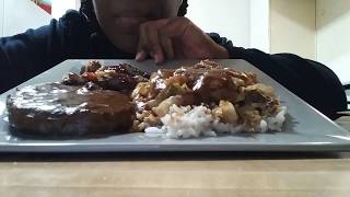 Shay asmr [no talking] Gravy Burger, spare rib, cabbage and rice. screenshot 2