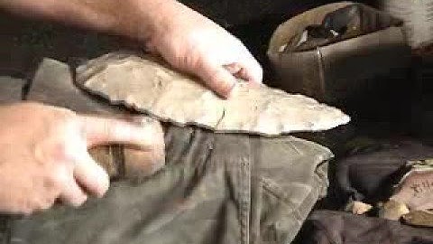 Flintknapping Stone Part 3