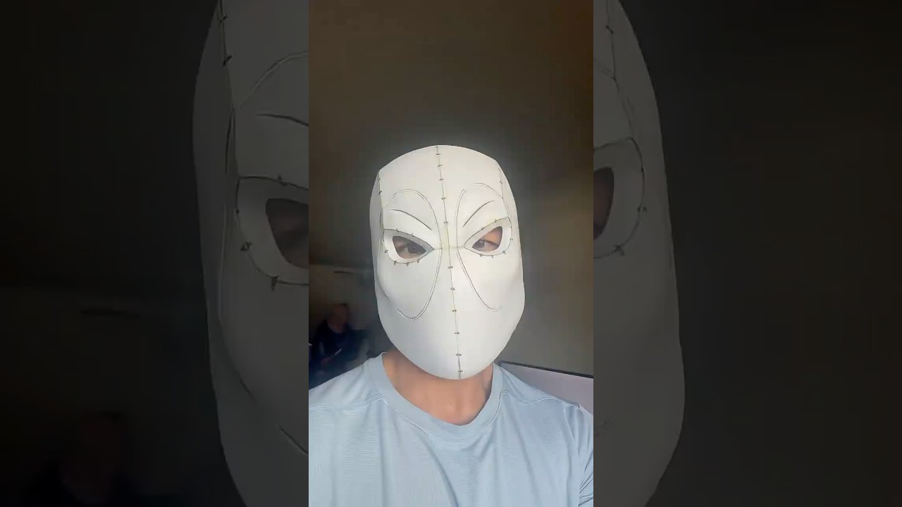 Deadpool Mask DIY #deadpool #artprocess #marvel #marvelcosplay #marvelcomics #artcraft #cosplaydiy