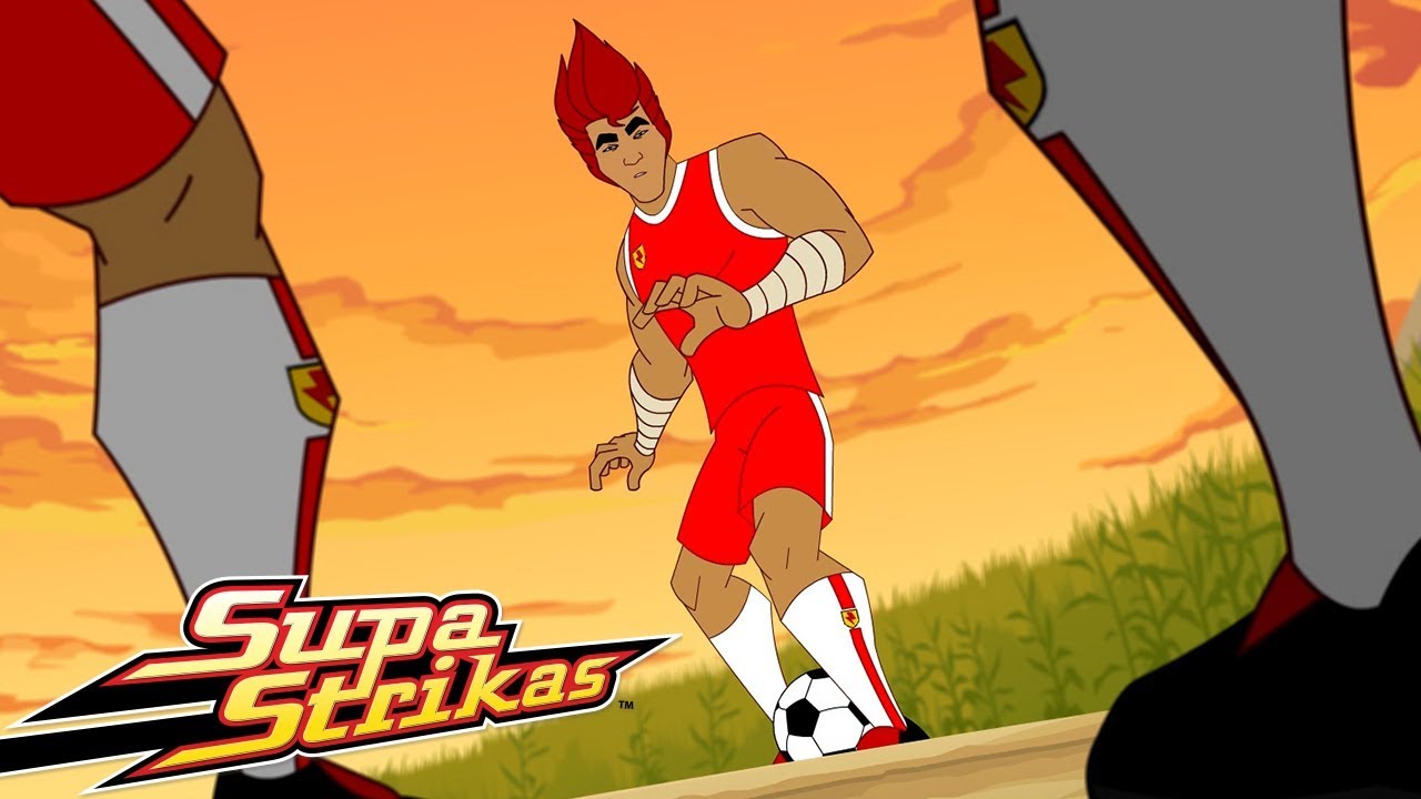 Supa Strikas | Encontros do Klaus com o tipo nerd | Desenhos Animados de Futebol