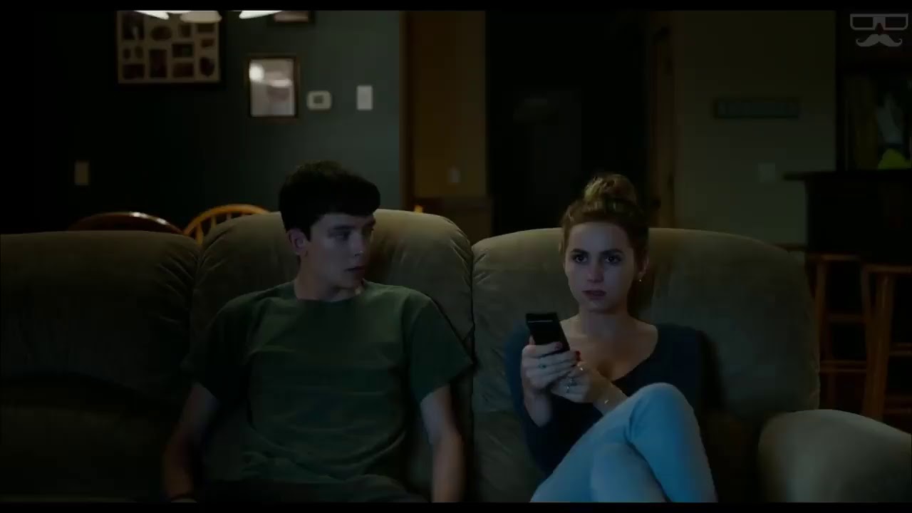 Kiss Scene - The House Of Tomorrow  (Asa Butterfield and Maude Apatow)