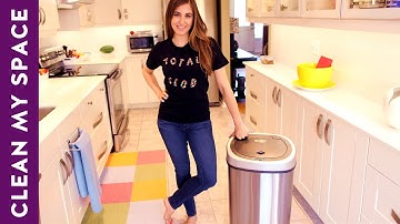 How to Clean Your Garbage Can - Indoor & Outdoor (Clean My Space)