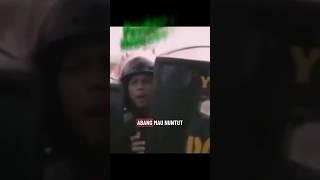 Mereka Juga Masyarakat Biasa Tidak Semua Mereka Yg Jg Bangsat Utk Negara Indonesia