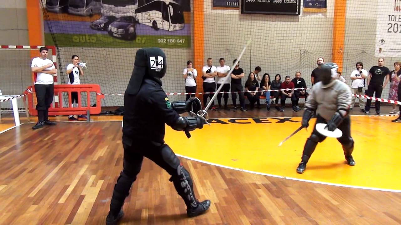 Espada y broquel. Torneo. Toledo 2016