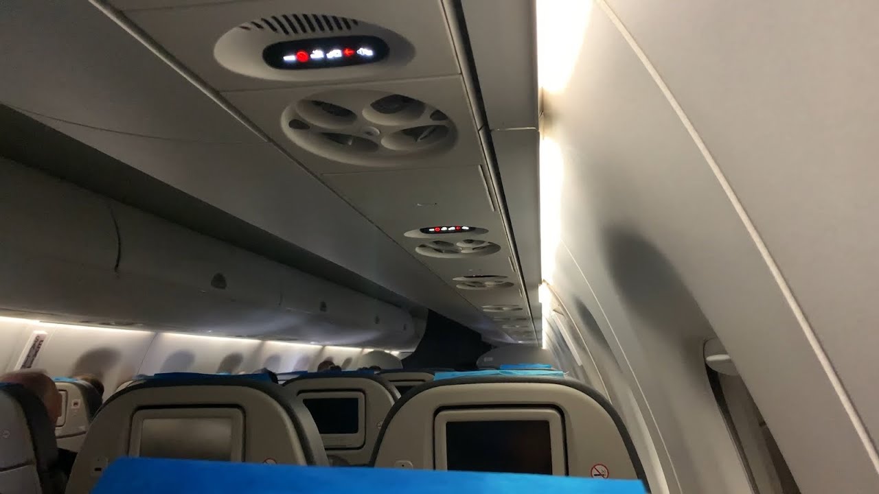 Austral Embraer 190 Economy Class Experience | Montevideo (MVD) - Buenos Aires (AEP)